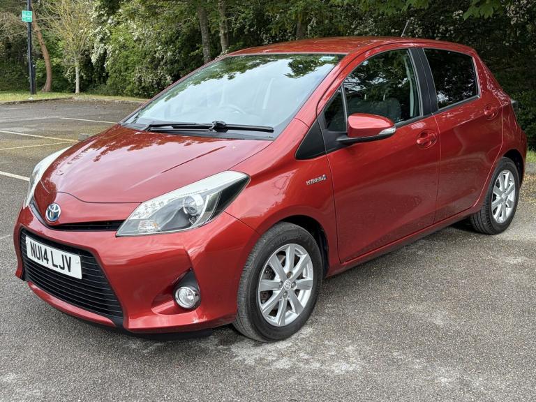 TOYOTA YARIS 1.5 VVT-h Icon Plus 2014