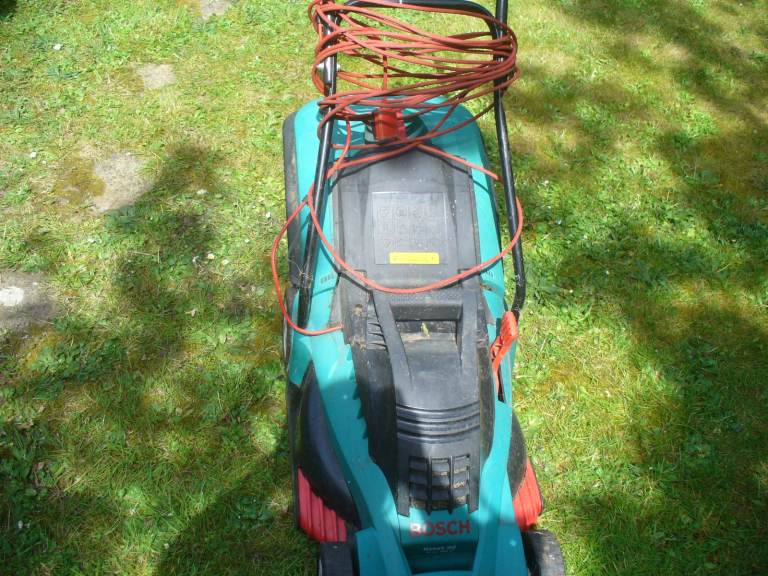 Bosch 40cm rotary lawn mower