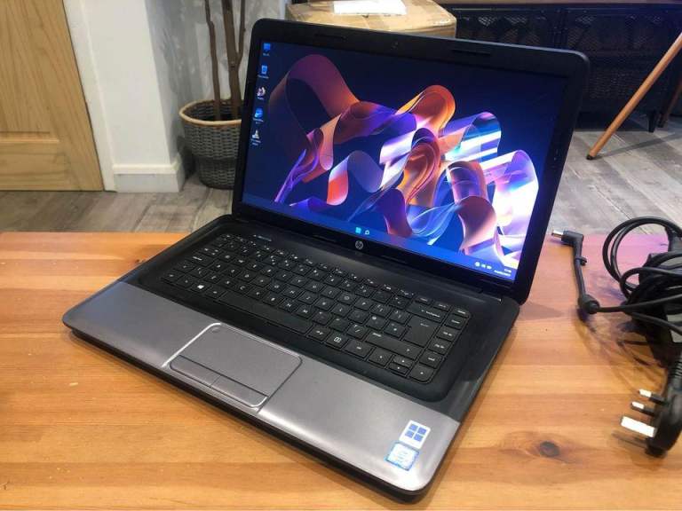 Cheap HP Laptop 15.6" Screen - HD Graphics - Intel Core i5 - Windows11 - 500Gb - Wifi - DVD - HDMI