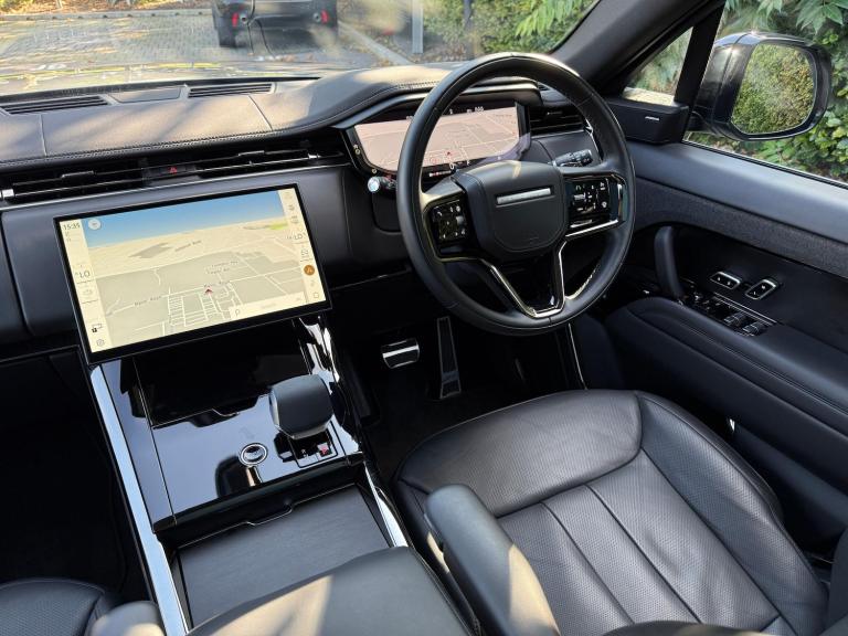 2024 Land Rover Range Rover Sport 3.0 D300 MHEV Dynamic SE SUV 5dr Diesel Auto 4WD Euro 6 (s/s) (...
