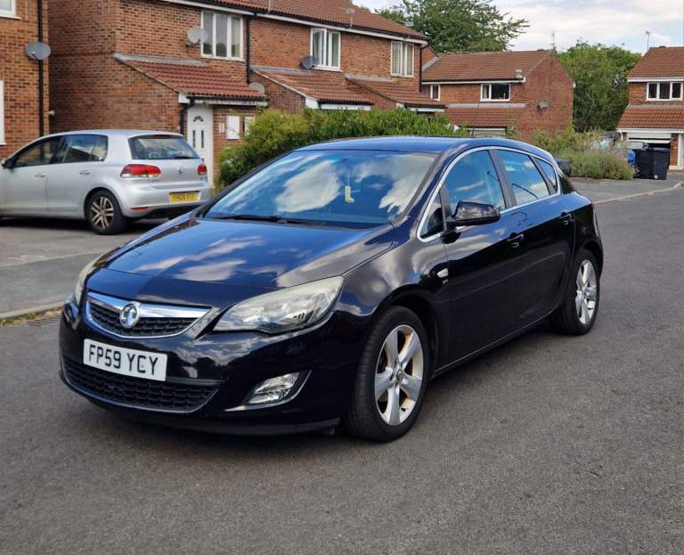 VAUXHALL, ASTRA, SRI Hatchback, 2010, Manual, 1598 (cc), 5 doors