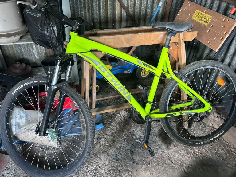 Btwin Mountain Bike -