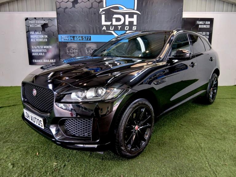 JAGUAR F-PACE 2.0 D240 Chequered Flag 2019
