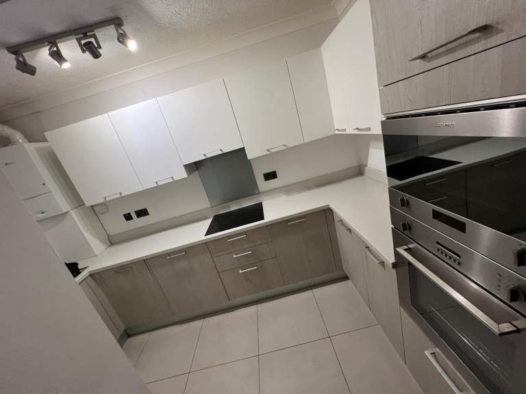 1 bed flat to rent in Southbourne BH5