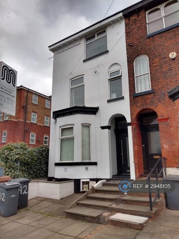 1 bedroom flat in Wellington Road, Manchester, M30 (1 bed) (#2948105)