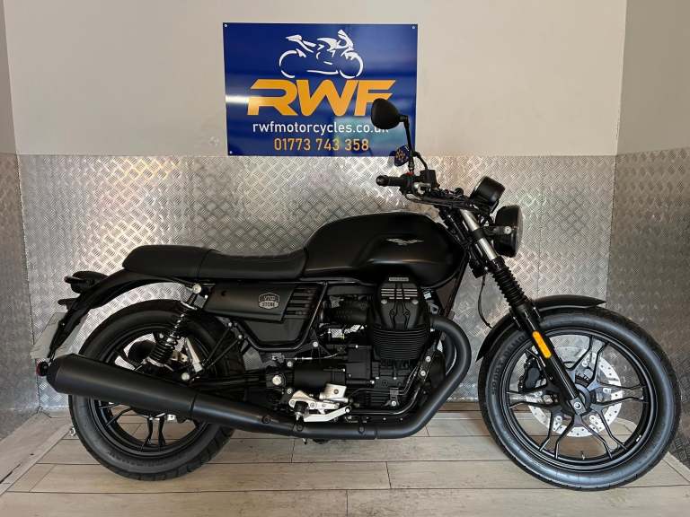 Moto Guzzi V7 III STONE NIGHT PACK, 2020, 70 REG, ONLY 2 OWNERS & 1,063 MILES