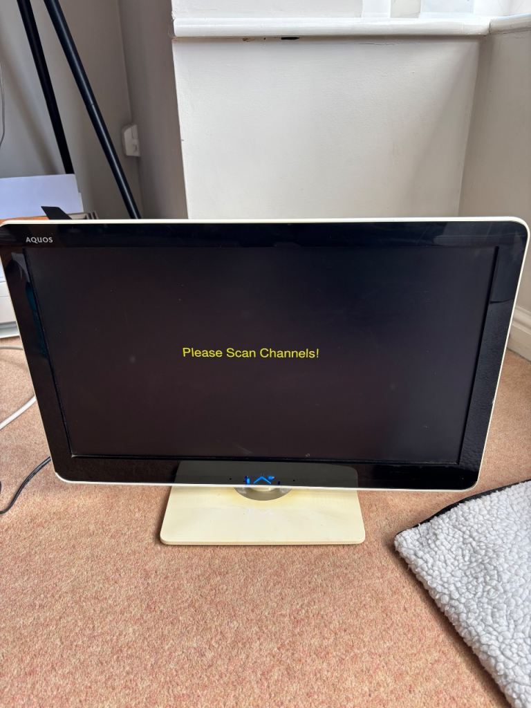 Sharp 22inch Aquos HDMI TV