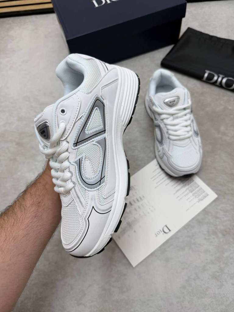Dior mens trainers b30s pre loved 