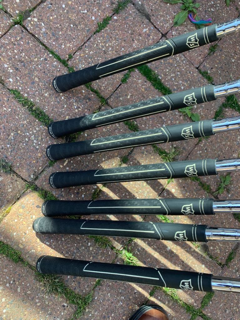 Wilson Staff C100 4 - P irons