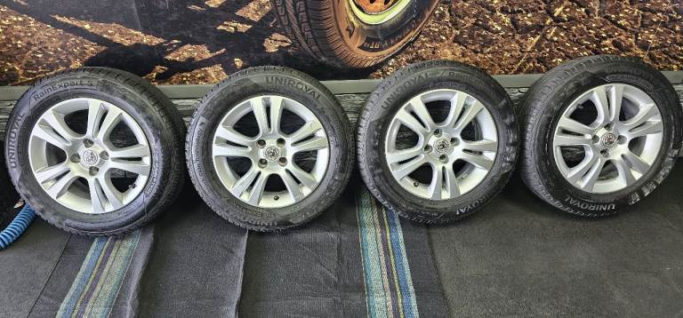 Vauxhall Genuine 15 alloy whells + 4 x tyres 185 65 15 Uniroyal Rain Expert 5