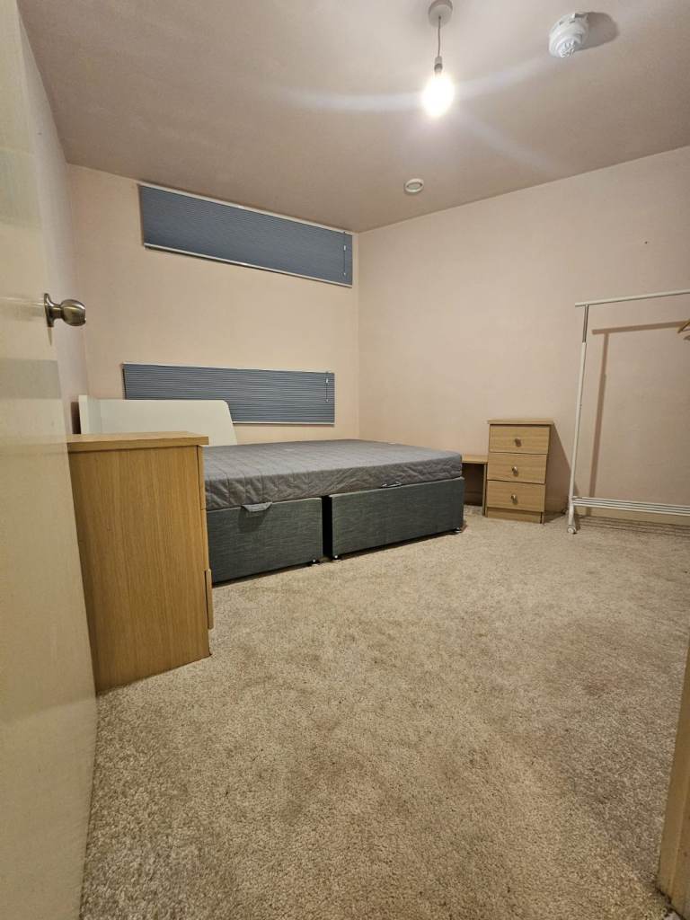Spacious & Cosy Double Room For Rent AT M15 5AY