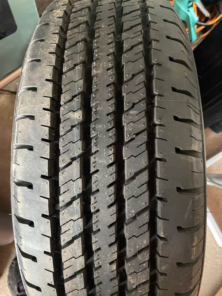Brand new Tyre on rim Hankook dynapro AS 225/65R/17