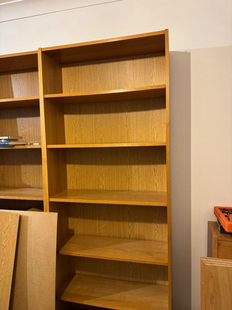 Shelving unit in pine colour/ shelves/ bookcase
