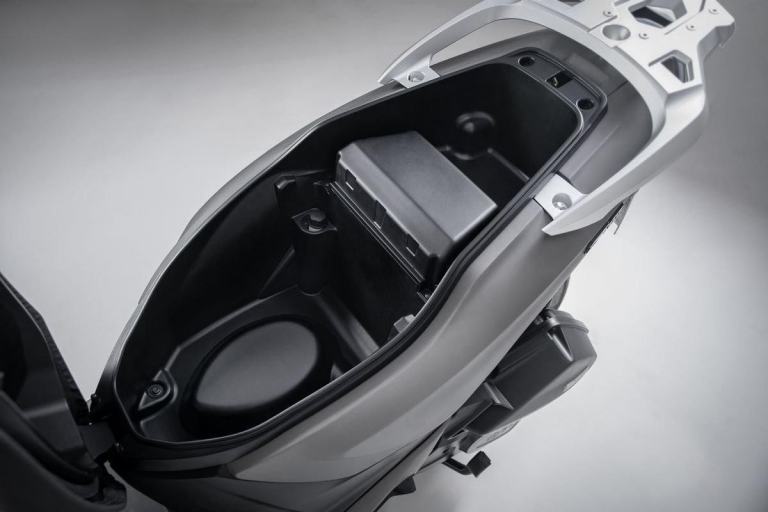 Voge SR16 2025  125cc Scooter