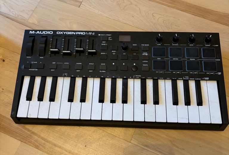 M-Audio Oxygen Pro Mini MIDI Keyboard Controller – As New