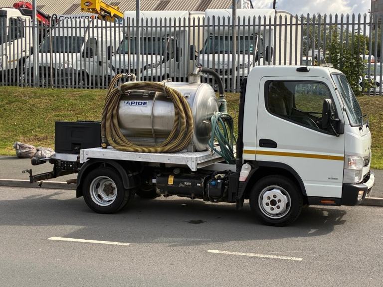 MITSUBISHI CANTER 3C13 MANUAL 3.5T TOILET EMPTIER /TANKER £19950+ VAT