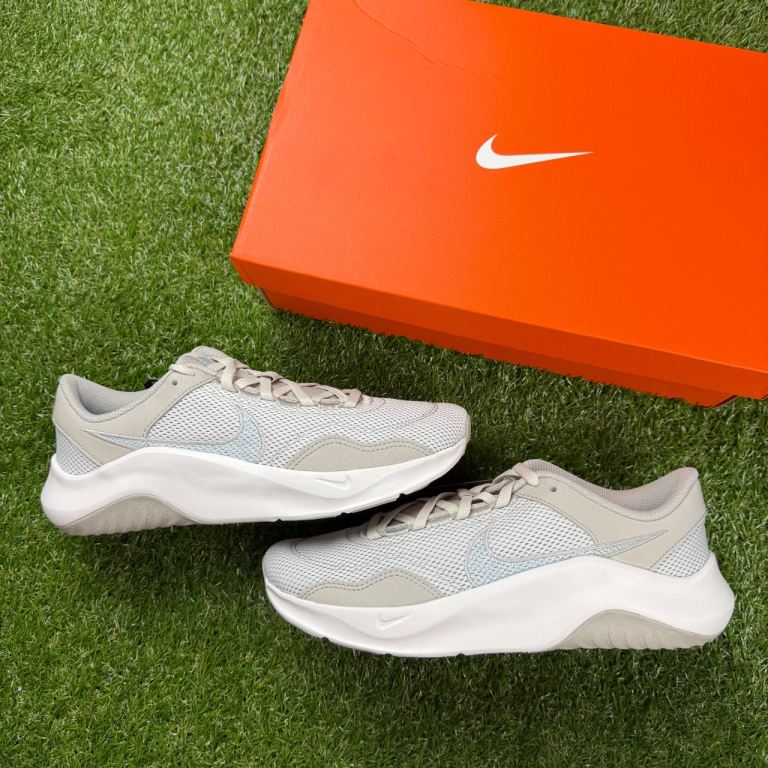 New Nike Legend Essential 3 Trainers - Grey, BNIB Size UK 7