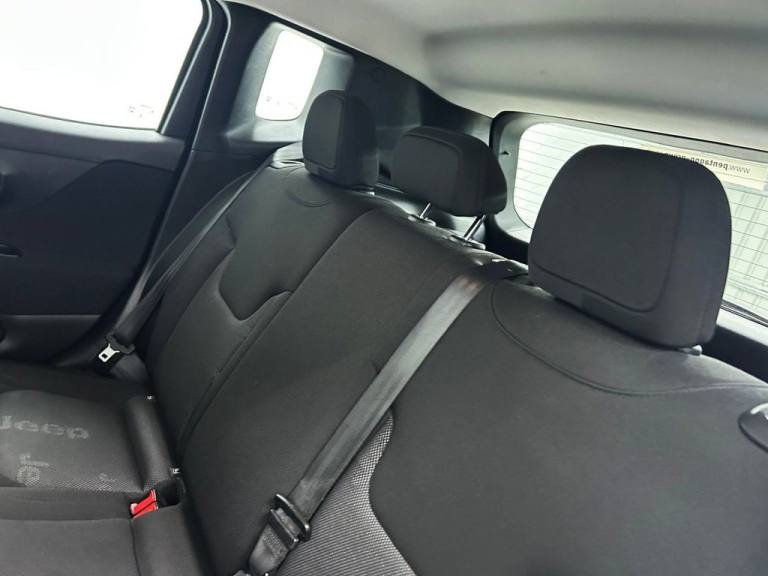 2016 Jeep Renegade 1.6 MultiJetII Longitude SUV 5dr Diesel Manual Euro 6 (s/s) (120 ps) 1 FORM ES...