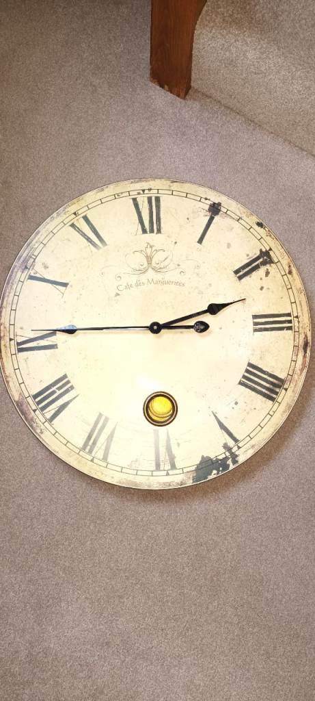 Cafe Marguerites - Distressed style Large wall clock with pendulum - Battery operated