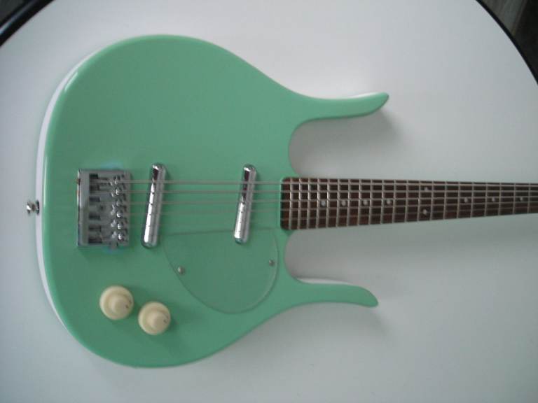 image for DANELECTRO LONGHORN BARITONE GUITAR AQUA