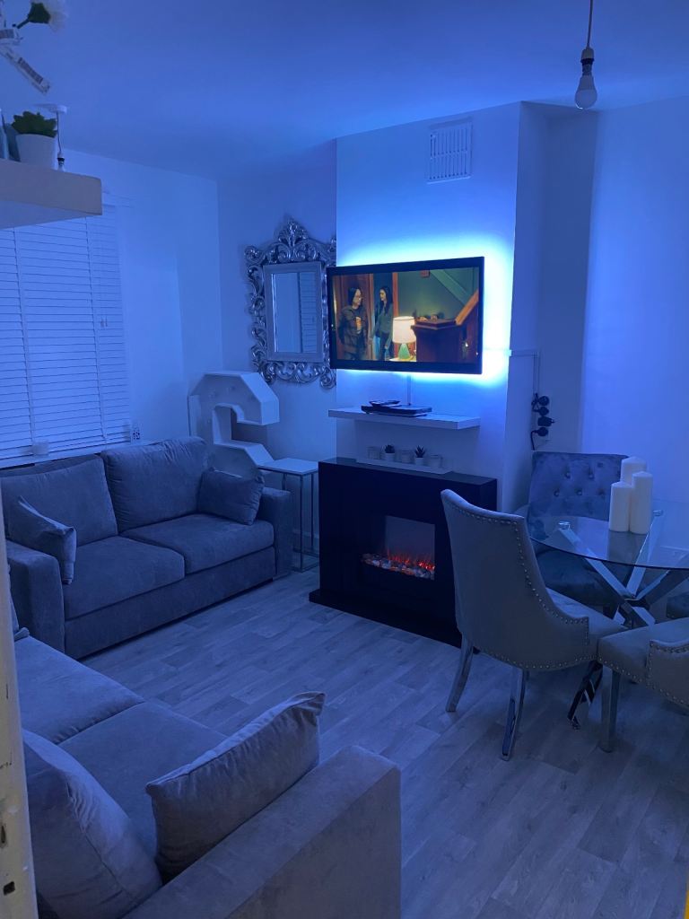 3 bedroom house with dining room & garden in w12