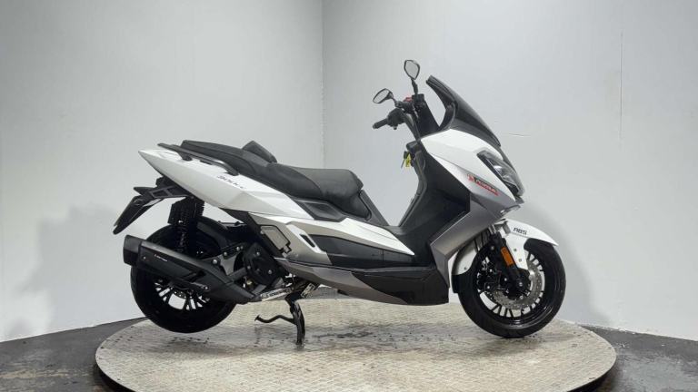 Lexmoto Pegasus 300 2024 1K GREAT CONDITION 300CC 26BHP MAXI SCOOTER