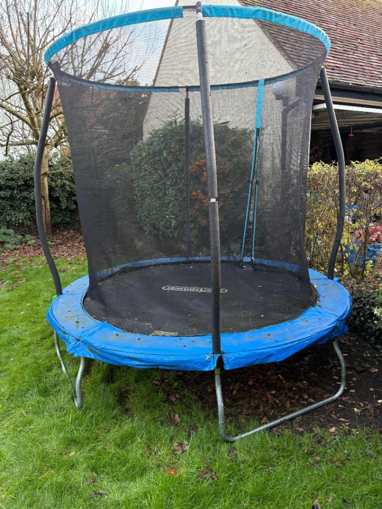 8 foot trampoline with safety netting