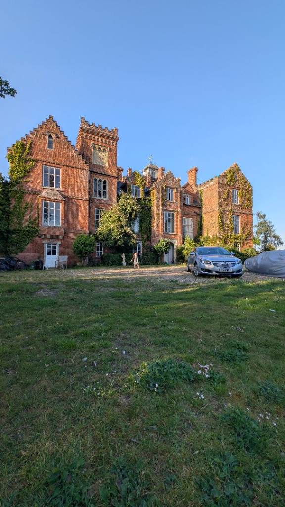 Room with ensuite to let short term