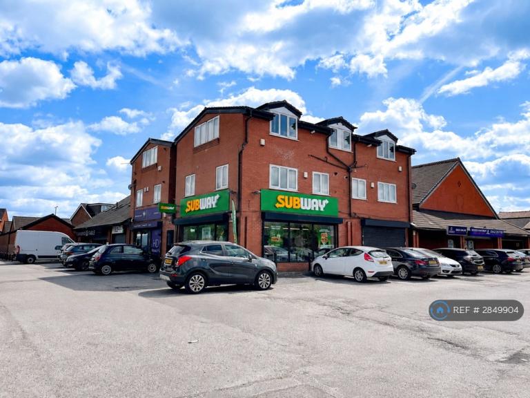 1 bedroom flat in Eckersley Precinct, Atherton, Manchester, M46 (1 bed) (#2849904)