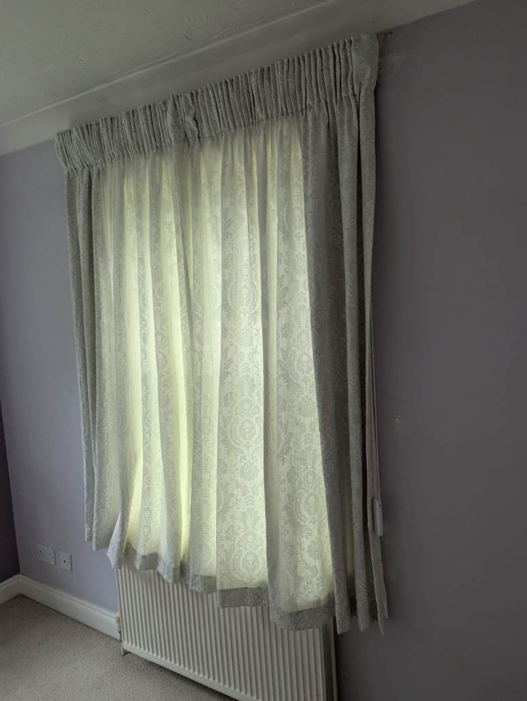 Silent gliss curtain tracks and sanderson curtains