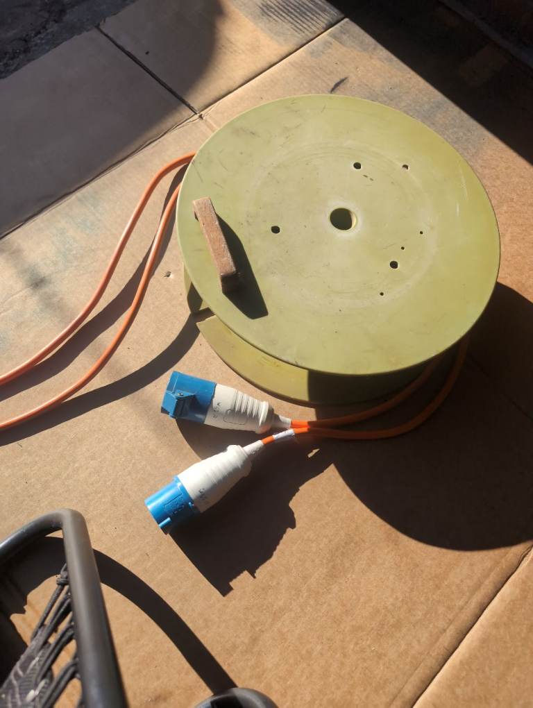 Caravan Hookup Cable.