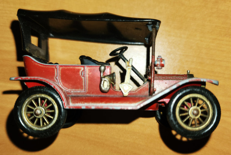 Models Of Yesteryear Vintage Model Car made by Lesney