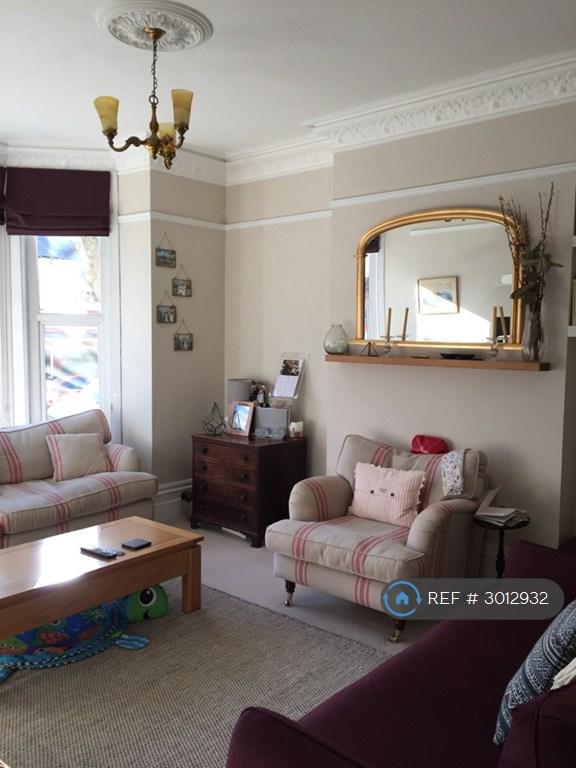 2 bedroom flat in Lorna Road, Hove, BN3 (2 bed) (#3012932)