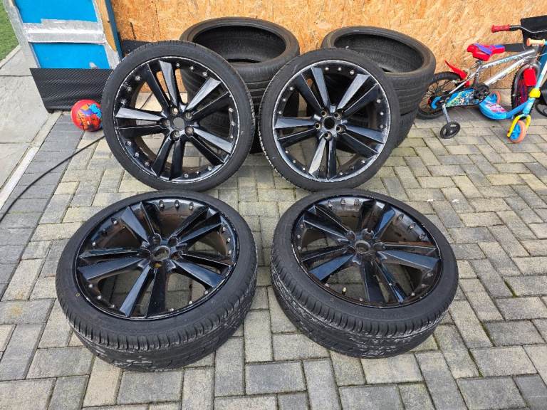 Jaguar Kaliminos 20" alloys and tyres 