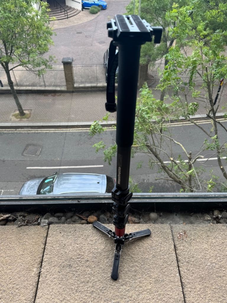 Manfrotto 562B-1 Fluid Video Monopod — 4-Section Aluminium + 357 QR Plate