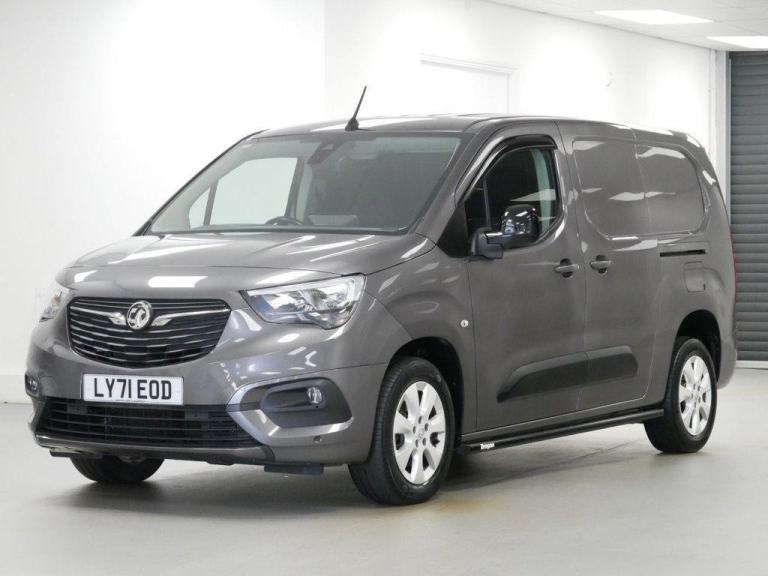 2022 VAUXHALL COMBO L2 1.5 TURBO D 100 BHP 2300 LONG ELITE 6DR ( NO VAT )