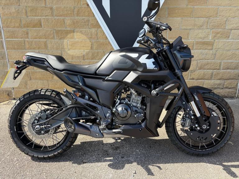 2025 Zontes ZT125-GK - Perfect learner legal first bike