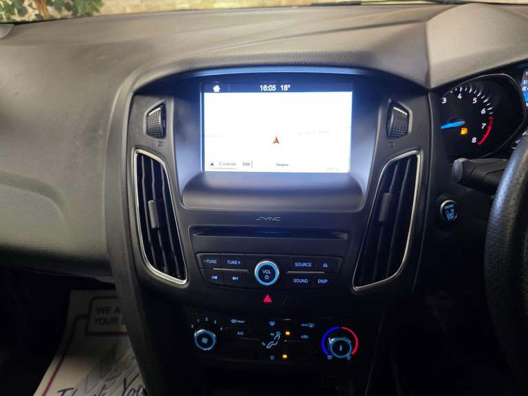 FORD FOCUS 1.0 T EcoBoost ST-Line Black Manual Petro 2018 WARRANTY 12 MONTHS MOT