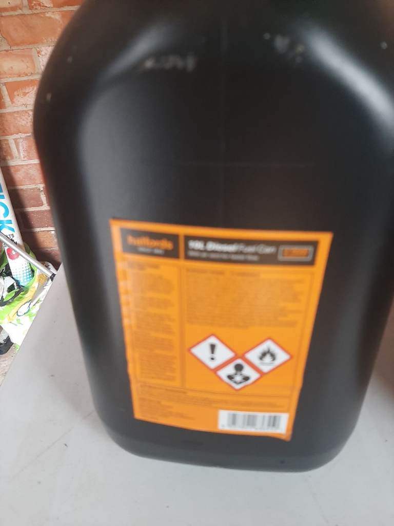 Halfords 10L Plastic Fuel Cans