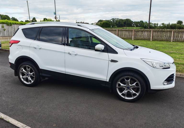 Ford, KUGA, Hatchback, 2015, Manual, 1997 (cc), 5 doors