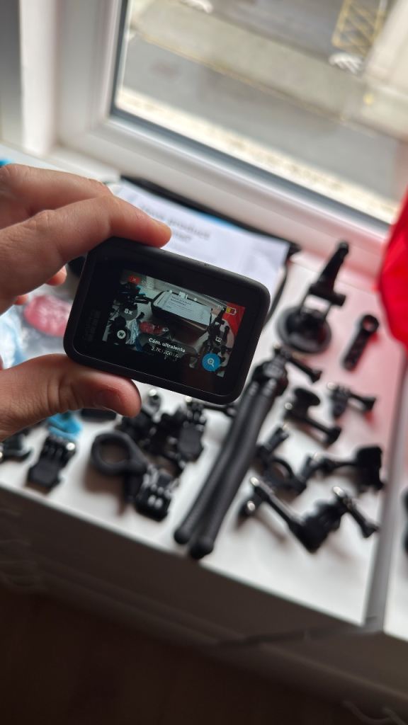 GoPro HERO10 Black – Faulty Mic & Shutter Button – 3 Original Batteries, Media Mod + Accessories