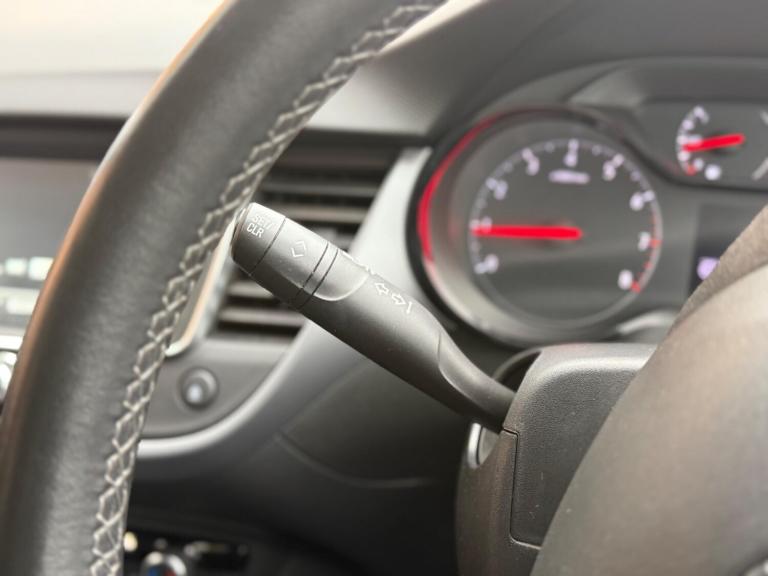 2019 Vauxhall Crossland X 1.2T ecoTec [110] SE 5dr [6 Speed] [S/S] HATCHBACK PETROL Manual