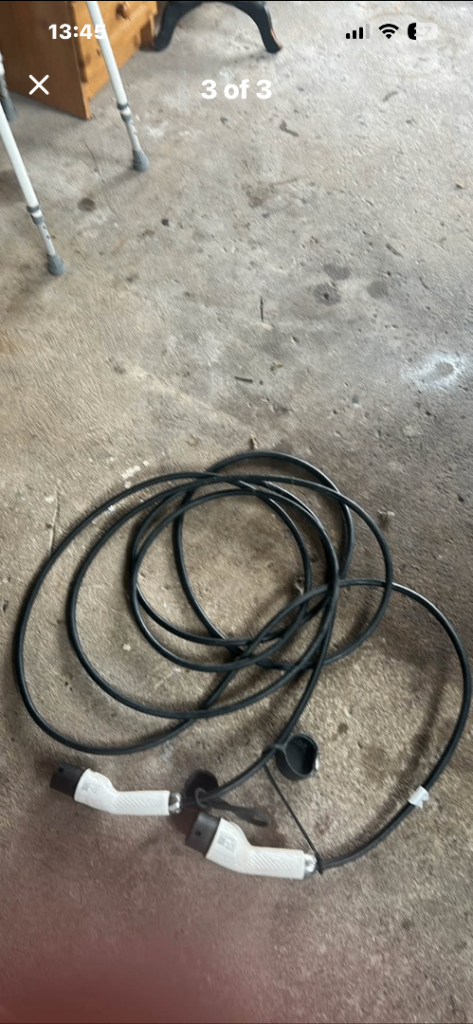 10ft EV charger. Was an extra but don’t have an electric car now so clearing out!