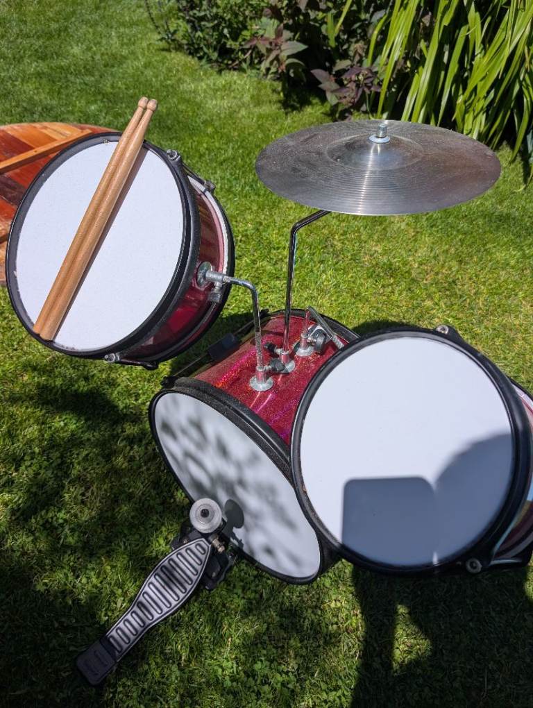 Kids drum set red