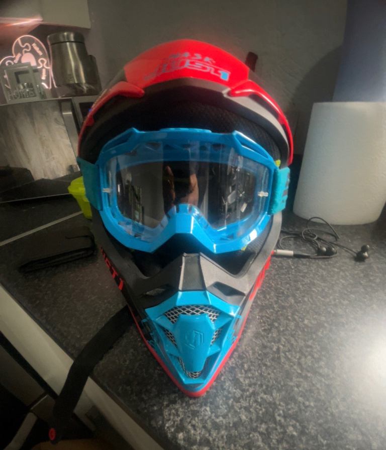 Road legal pit bike helmet size L 
