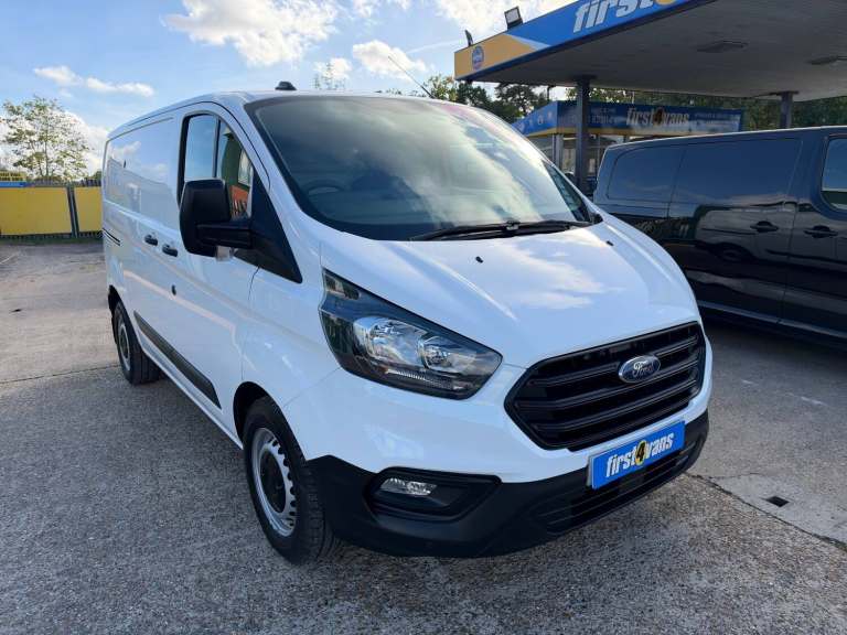 2022 Ford Transit Custom 2.0 EcoBlue 105ps Low Roof Leader Van  ** WET BELT REPLACED ** PANEL VAN...