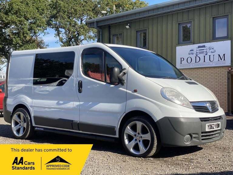2012 Vauxhall Vivaro 2.0 2700 CDTi ROCK&ROLL-HEATER-RED LEATHER-BULLBARS-WINDOWS-TV-18 inch ALLO ...