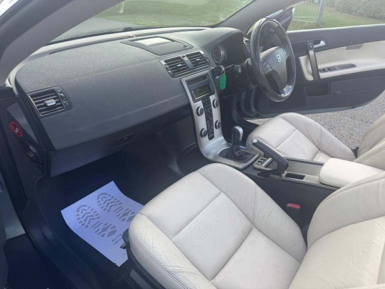 VOLVO C70 2.0 D3 SE Lux 2010