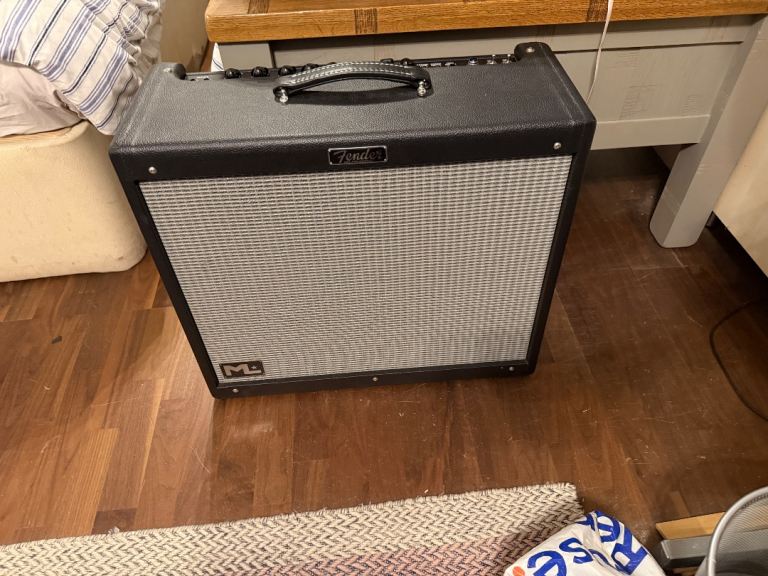 Fender Hot Rod DeVille ML Guitar Amplifier – Great Sound, Good Condition