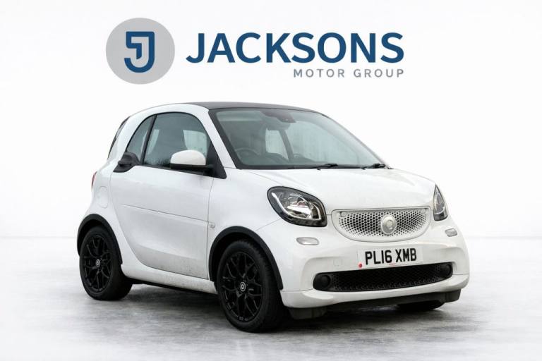 2016 smart fortwo 0.9 Turbo White Edition 2dr Auto COUPE PETROL Automatic